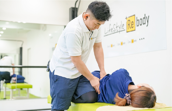 施術をしている写真